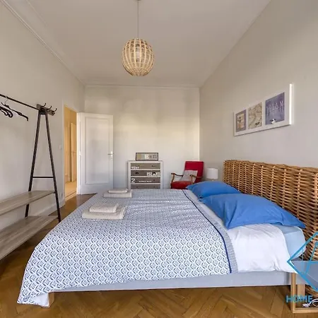New Luxurious - Jean Medecin Nice